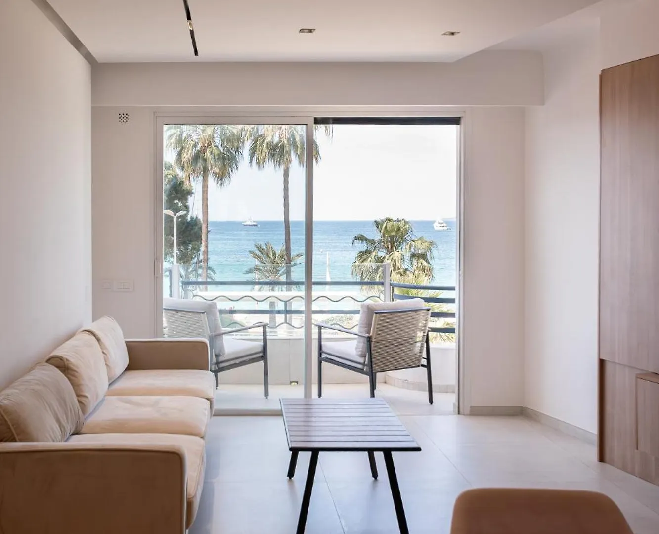 Superbe T3 Moderne Et Chic Croisette Cannes